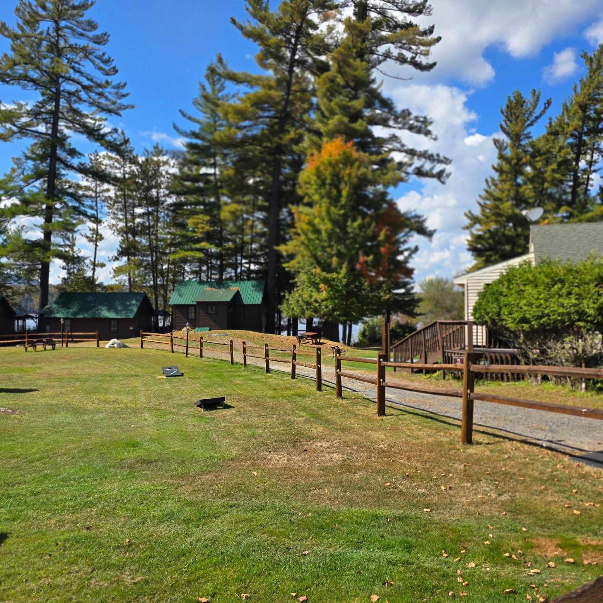 Paddler'S Rest Lakeside Cabins And Motel Long Lake 外观 照片